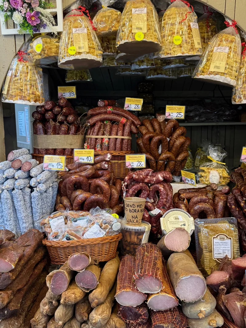 Les kiełbasa vendues en couronnes entières