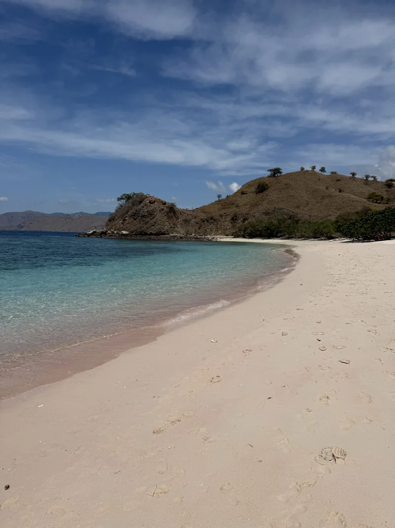 Pink Beach : le sable est vraiment rose